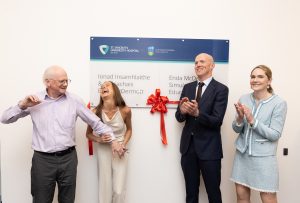 L–R: Norbert McDermott, Emma McDermott, Dr John Cronin (Clinical Lead for EMSEC), and Professor Helen Heneghan (Consultant Bariatric and General Surgeon) pictured cutting the ribbon to officially open the Enda McDermott Simulation & Education Centre (EMSEC) at St. Vincent’s University Hospital.